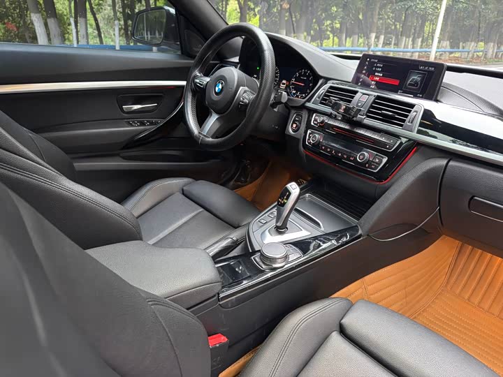 BMW 3-Series 2018 320i MSport — фото 5