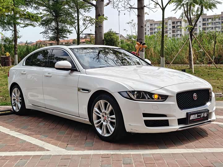Jaguar XEL 2018 2.0 T 200 PS — фото 3