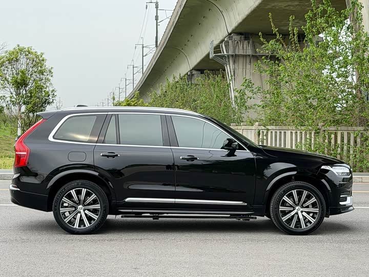 Volvo XC90 2023 B 5 — фото 12