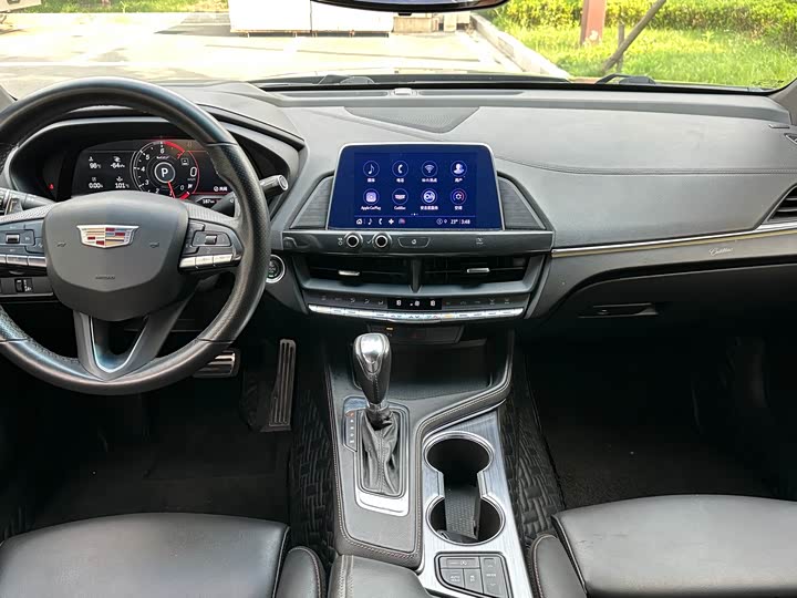 Cadillac CT 4 2021 28 T Premium — фото 7