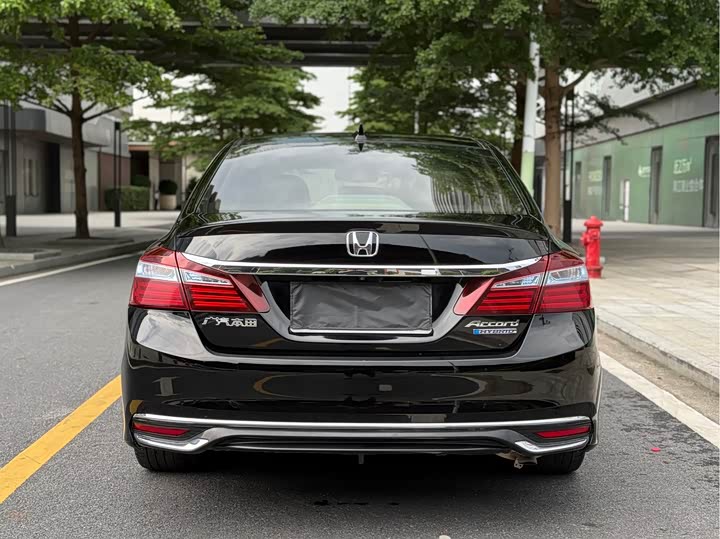 Honda 2016 Hybrid 2.0 L — фото 5