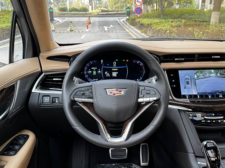 Cadillac XT6 2025 2.0 T 4 WD — фото 8