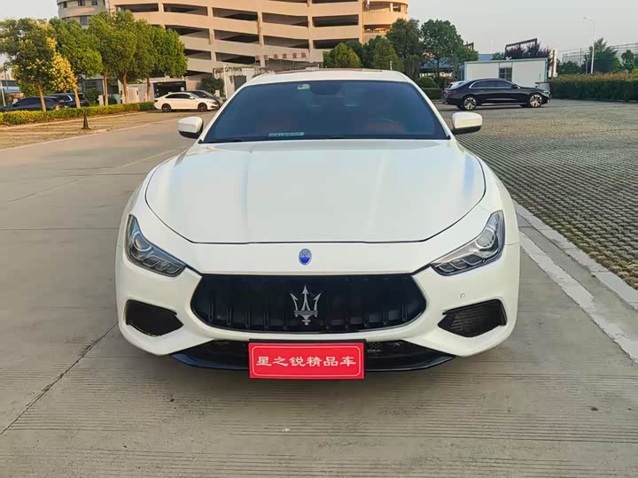 Maserati Ghibli 2017 3.0 T — фото 2