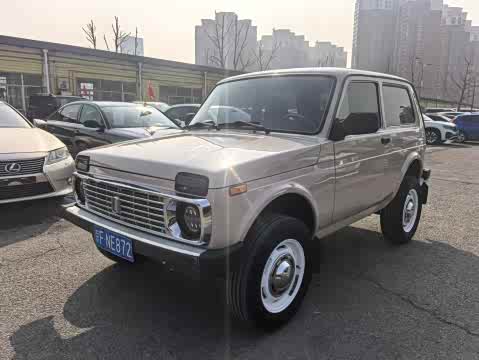 Lada NIVA 2017 1.7 L MT — фото 10