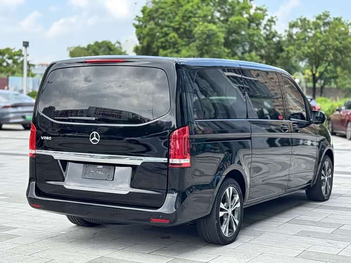 Mercedes-Benz V-Class 2016 V 260 — фото 3
