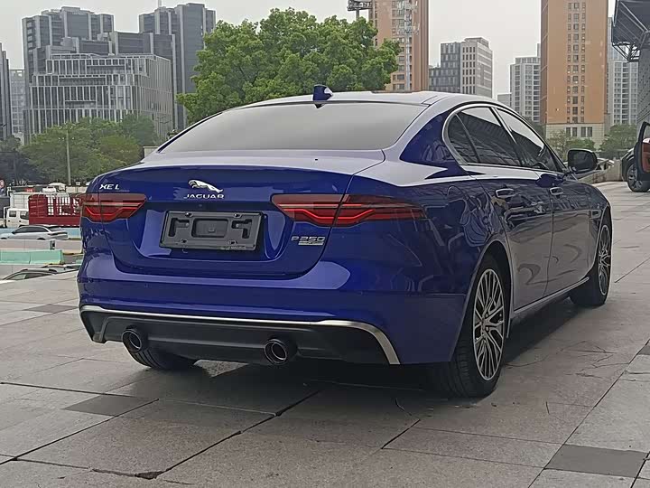 Jaguar XEL 2020 2.0 T 250 PS SE — фото 8