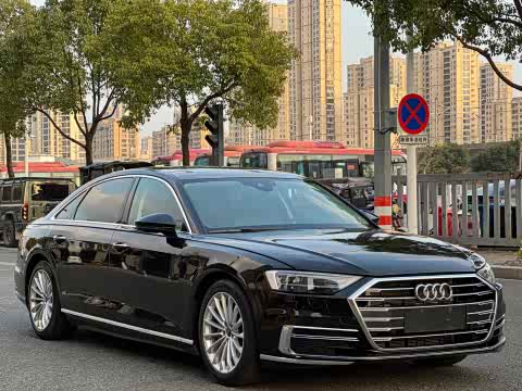 Audi A8 2022 A 8 L 50 TFSI quattro Comfort — фото 20