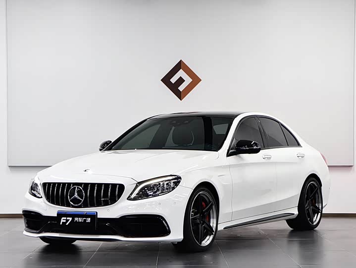 Mercedes-Benz C-Class 2019 AMG C 63 — фото 1