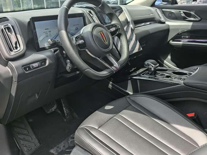 Hongqi HS3 PHEV 2024 115km — фото 14