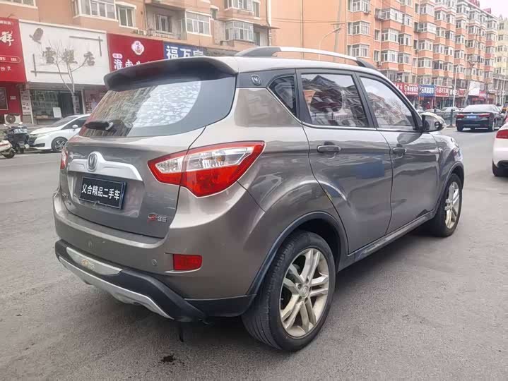 Changan CS35 2016 1.6 L ATLuxury V — фото 4