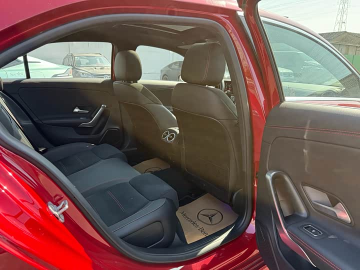 Mercedes-Benz A-Class 2024 A 200 L — фото 26