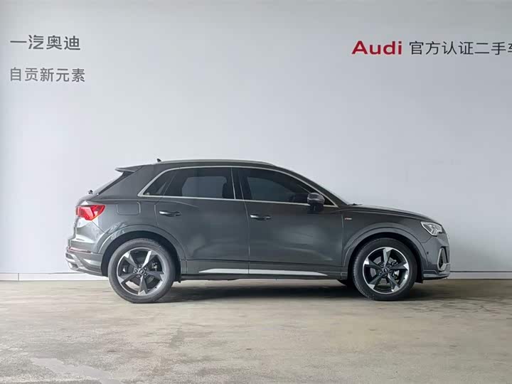 Audi Q3 2023 35 TFSI (1.5 T) — фото 2