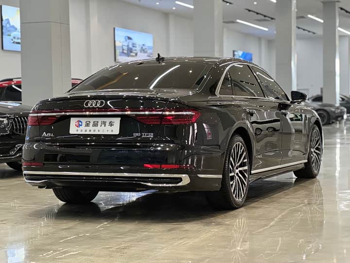 Audi A8 2024 A 8 L 55 TFSI quattro Flagship — фото 4