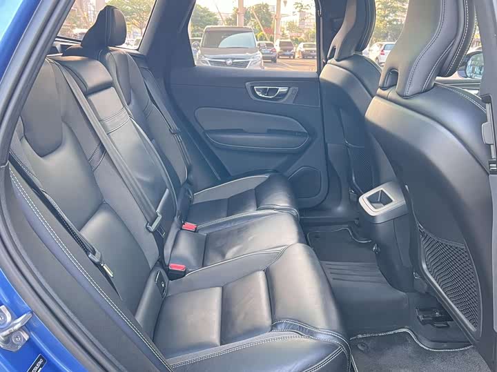 Volvo XC60 2020 T 5 4 WD — фото 12