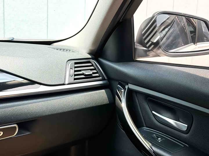 BMW 3 Series 320Li стиль — фото 9