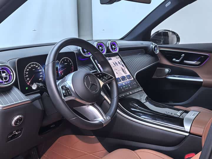 Mercedes-Benz GLC — фото 11