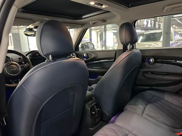 MINI Clubman — фото 10