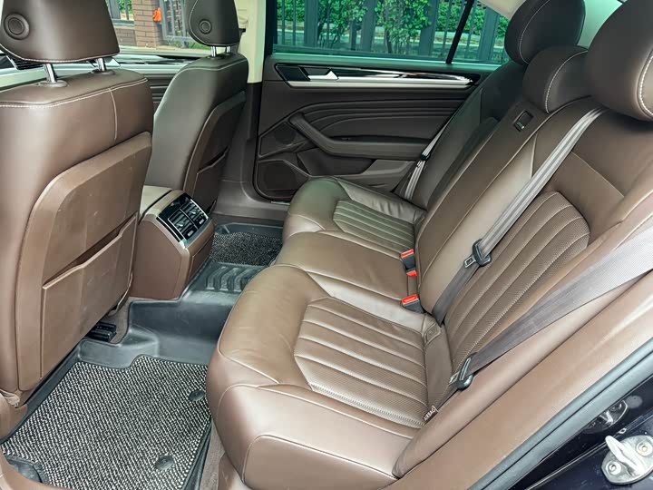Volkswagen Phideon — фото 20