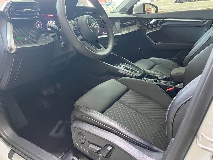 Audi A3 2021 A 3 L Limousine 35 TFSI Sport — фото 3