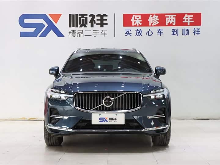 Volvo XC60 2022 B 5 4 WD — фото 2