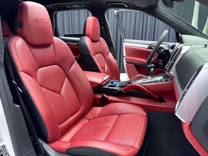 Porsche Cayenne 2015 Cayenne GTS 3.6 T — фото 18