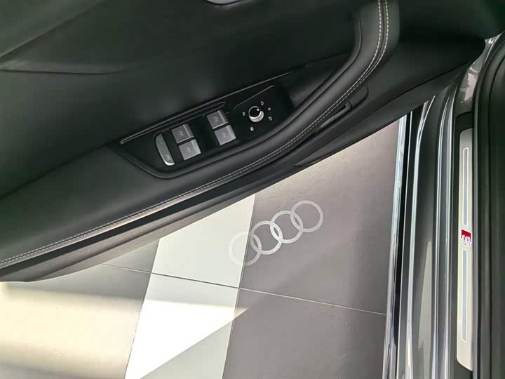 Audi A4L 2024 40 TFSI — фото 6
