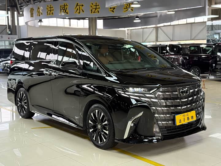 Toyota Alphard — фото 5