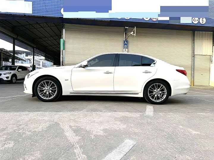 Infiniti Q 50 L 2016 2.0 T — фото 4