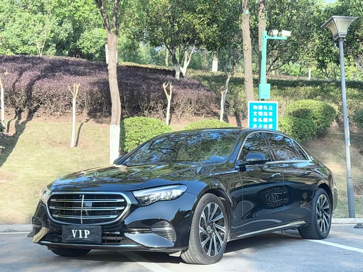 Mercedes-Benz E-Class 2025 E 300 L Luxury — фото 1