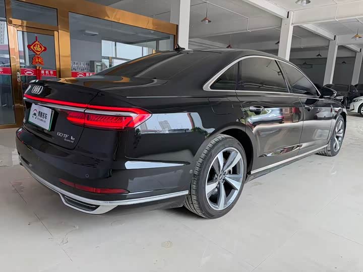 Audi A8 2021 A 8 L 55 TFSI quattro Luxury — фото 5