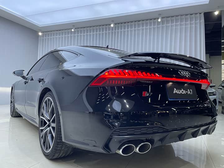 Audi S7 2023 2.9 TFSI quattro — фото 18