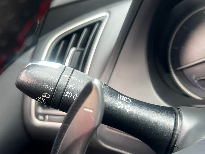 Infiniti Q50L 2015 2.0 T — фото 45