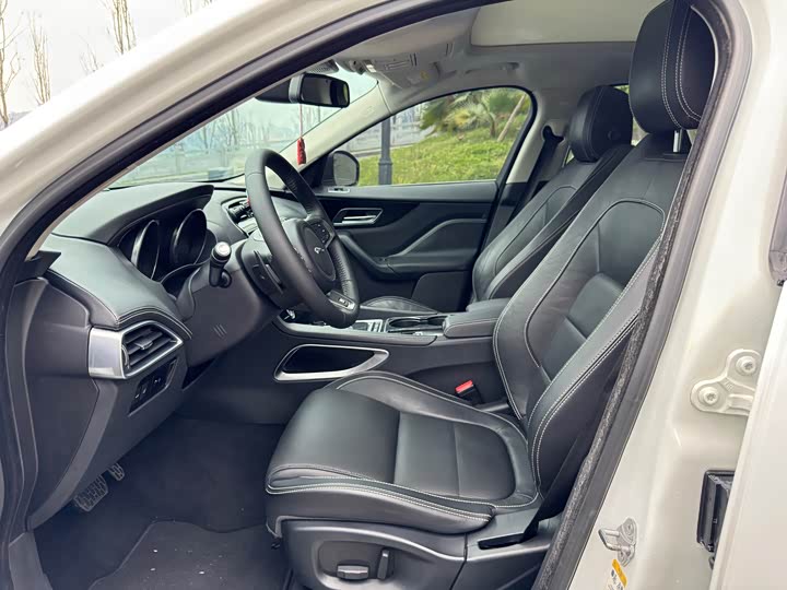 Jaguar F-PACE 2016 3.0 SC 4 WDR-Sport — фото 14