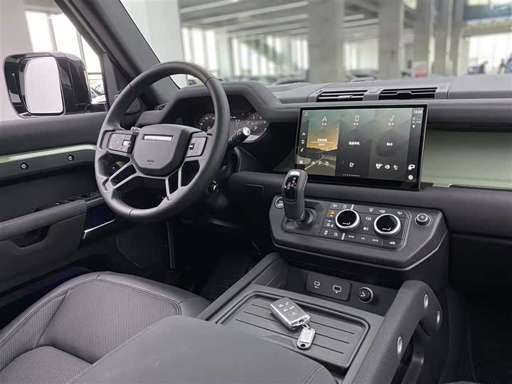 Land Rover Defender — фото 13