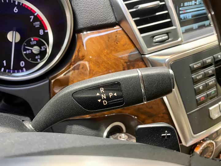 Mercedes-Benz M-Class 2015 ML 400 4 MATICLuxury — фото 14