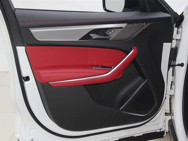 Jaguar F-PACE 2024 P 250 R-Dynamic SE — фото 17