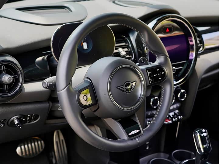 MINI Hatch — фото 14