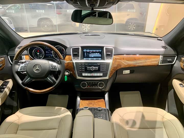 Mercedes-Benz M-Class 2015 ML 400 4 MATICLuxury — фото 8