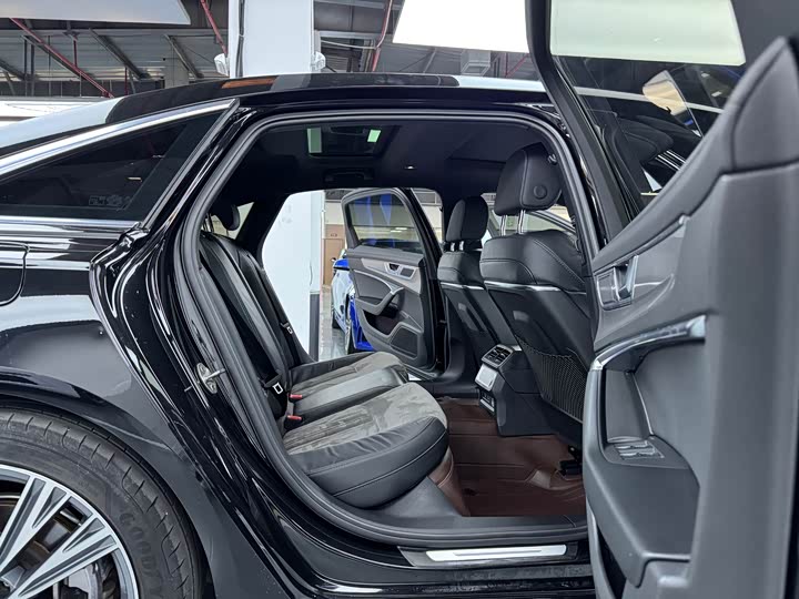 Audi A6L 45 TFSI избранная динамик — фото 6
