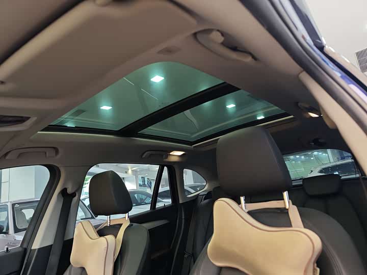 BMW X1 2019 s Drive 20 Li Leading — фото 12