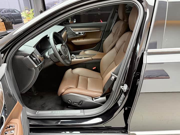 Volvo S90 2025 B 5 — фото 13