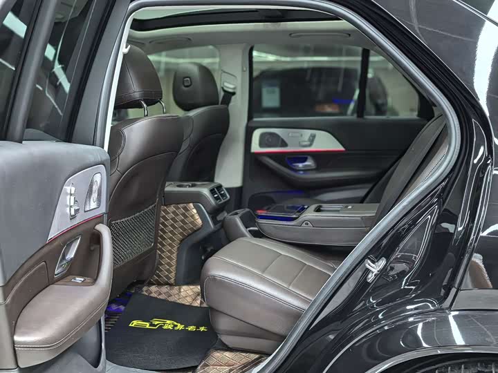 Mercedes-Benz GLE — фото 12