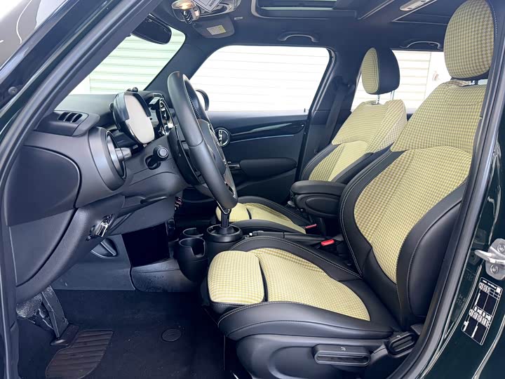 MINI Hatch — фото 10