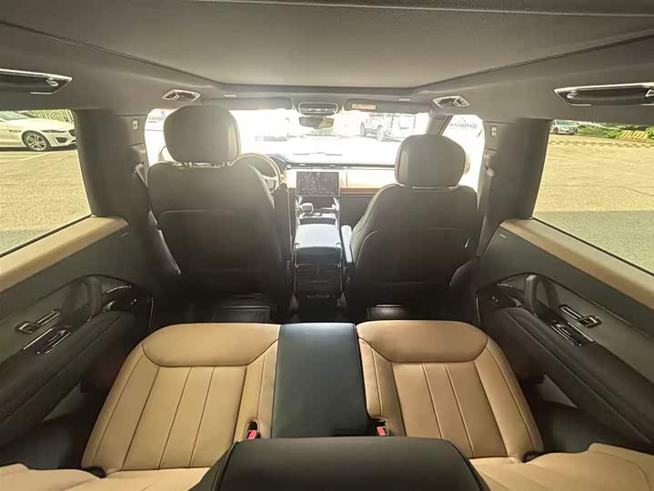 Land Rover Range Rover Sport — фото 16