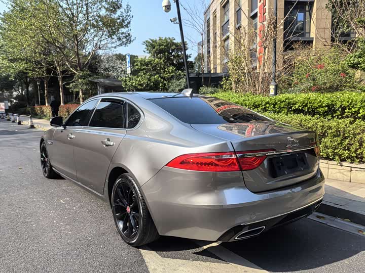 Jaguar XFL 2020 XFL 2.0 T P 250 2 WD — фото 5
