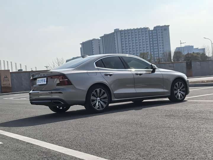 Volvo S60 2021 T 4 — фото 13