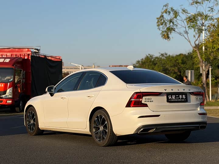 Volvo S60 2020 T 4 — фото 6