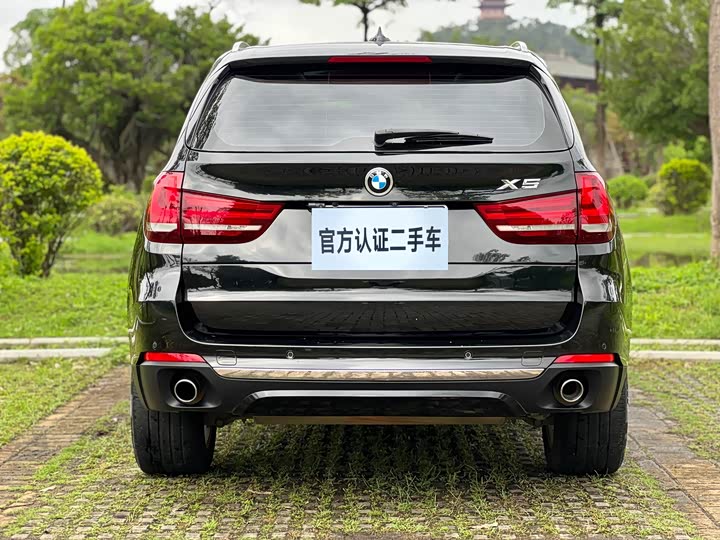 BMW X5 2017 x Drive 28i — фото 6