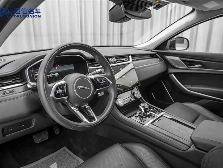 Jaguar XFL 2021 XFL 2.0 T P 250 2 WD — фото 12