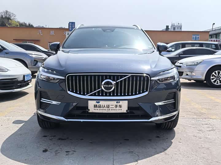 Volvo XC60 2023 B 5 4 WD — фото 2